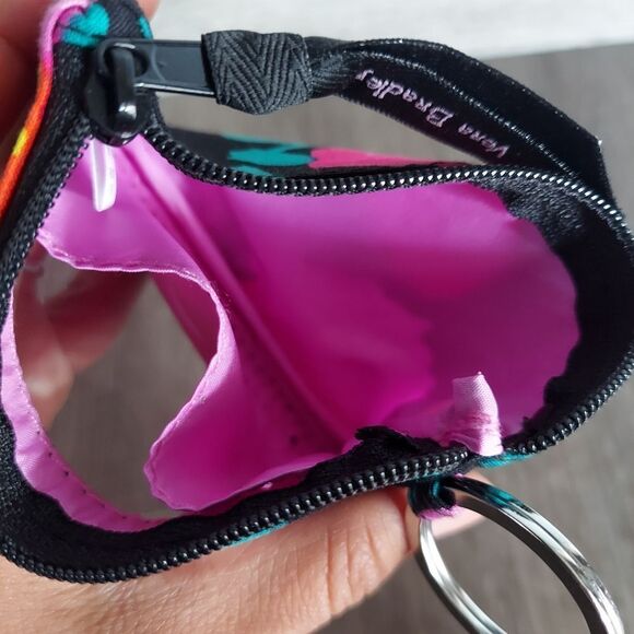 Vera Bradley Zip ID Case Hilo Meadow Keychain ID Window Cards Money - Picture 3 of 5